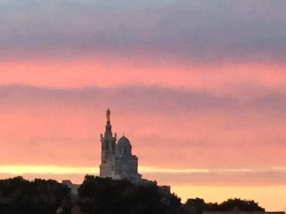 Spacieux T4 Tout Confort Quartier Perier Terrasse Et Vue Apartment Marseille